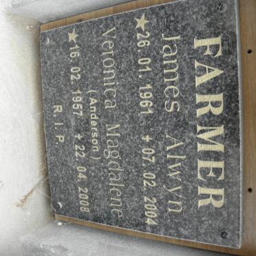 FARMER James Alwyn 1961-2004 &amp; Veronica Magdalene ANDERSON 1957-2008