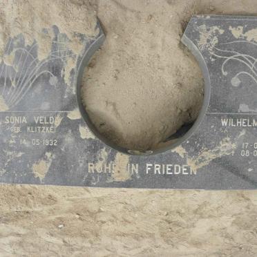 ? Wilhelm Peter 1931-1994 &amp; Sonia Velda KLITZKE 1932-