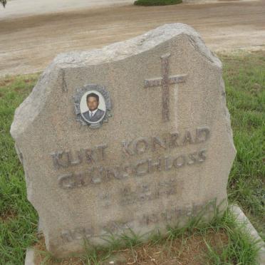 GRŰNSCHLOSS Kurt Konrad 1932-1994