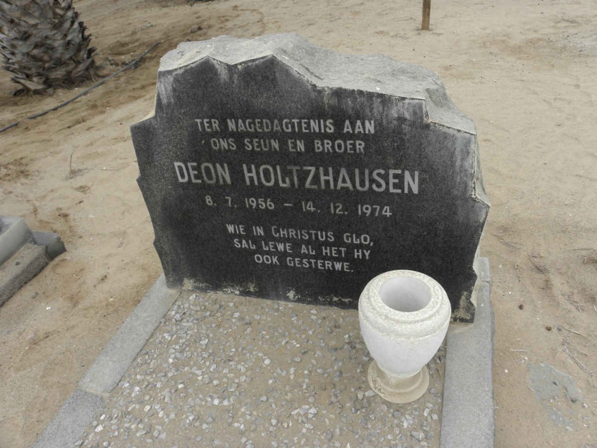 HOLTZHAUSEN Deon 1956-1974