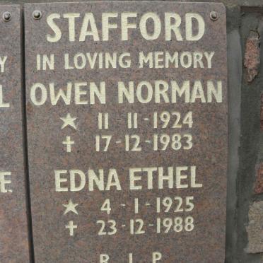 STAFFORD Owen Norman 1924-1983 &amp; Edna Ethel 1925-1988