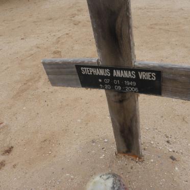 VRIES Stephanus Ananas 1949-2006