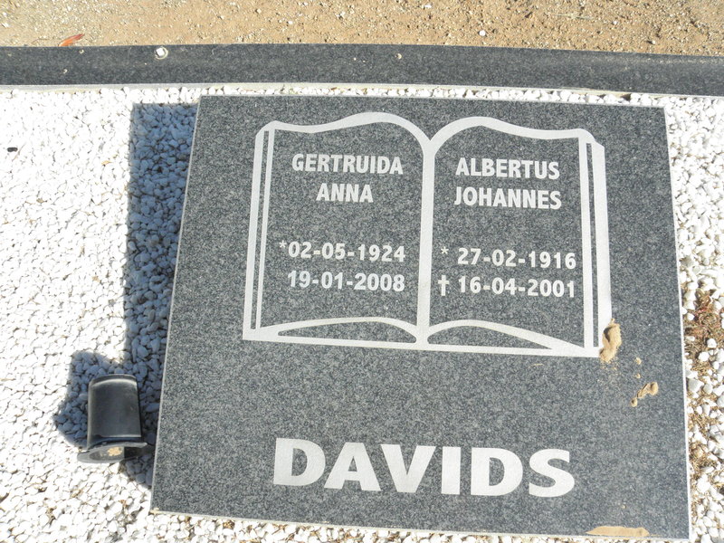 DAVIDS Albertus Johannes 1916-2001 &amp; Gertruida Anna 1924-2008