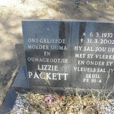 PACKETT Lizzie 1932-2002