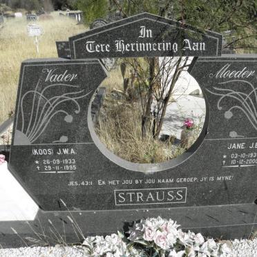 STRAUSS J.W.A. 1933-1995 &amp; Jane J.E, 1936-2000