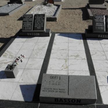 BASSON Mathys Johannes 1925-1996 &amp; Jacomina Elizabeth 1931-1995 :: BASSON Gert J. 1962-1999 