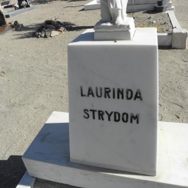 STRYDOM Laurinda