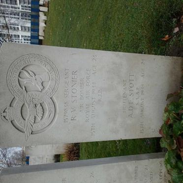 STONIER R.V. -1944 :: STOTT A.D.E. -1944