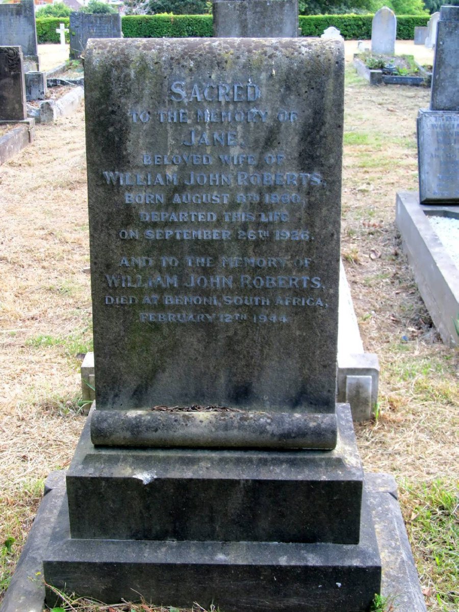 ROBERTS William John -1944 &amp; Jane 1880-1926
