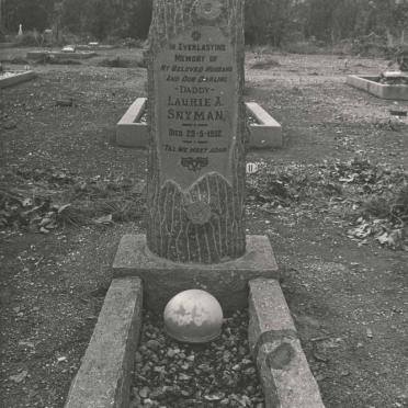 SNYMAN Lourens -1952