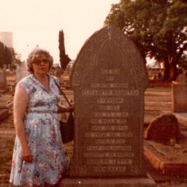 STRYDOM Elizabeth Magretha nee BOTHA 1910-1934