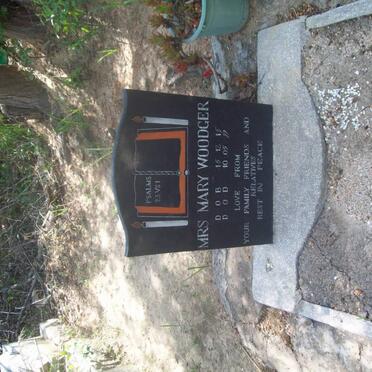 WOODGER Mary 1915-1999